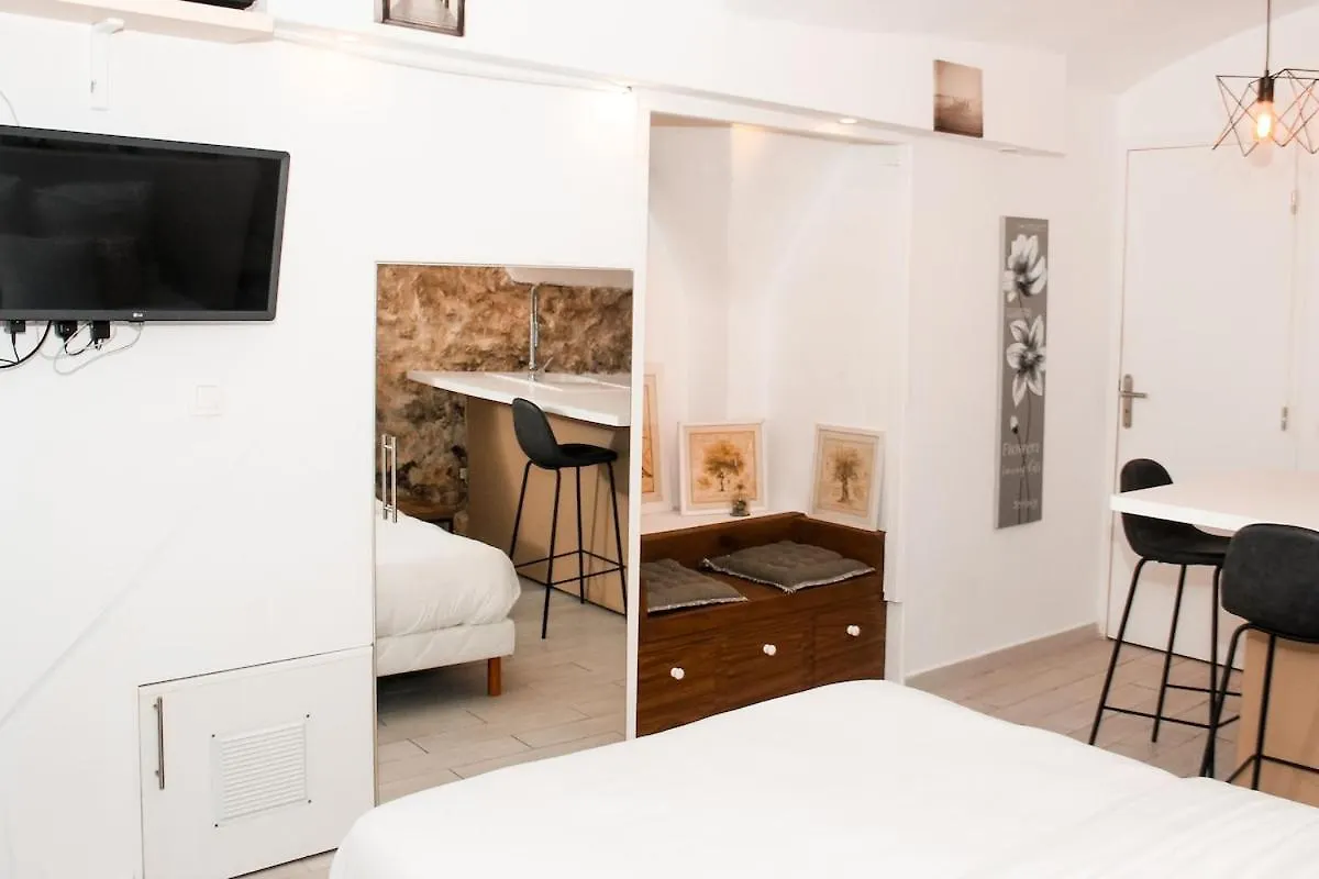 Studio De Charme Au Suquet Канны 0*,  Франция